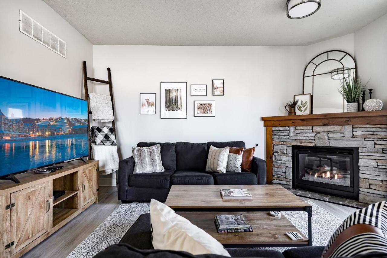 Beautiful & Bright 3 Bed Townhome Near Village 블루마운틴 외부 사진