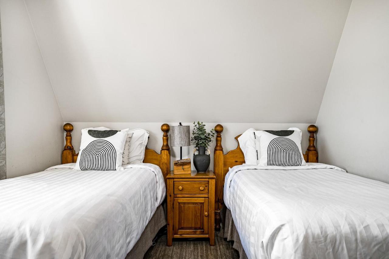 Beautiful & Bright 3 Bed Townhome Near Village 블루마운틴 외부 사진